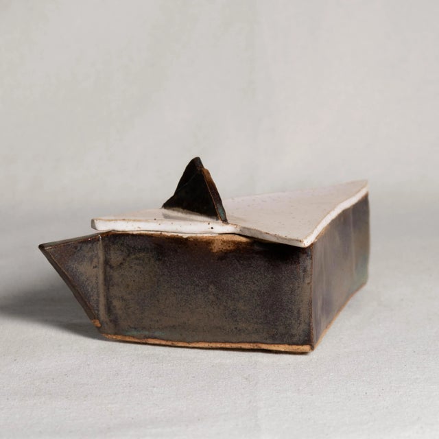 Late 20th Century Vintage Studio Pottery Ceramic Triangular Geometric Lidded Box For Sale - Image 4 of 12