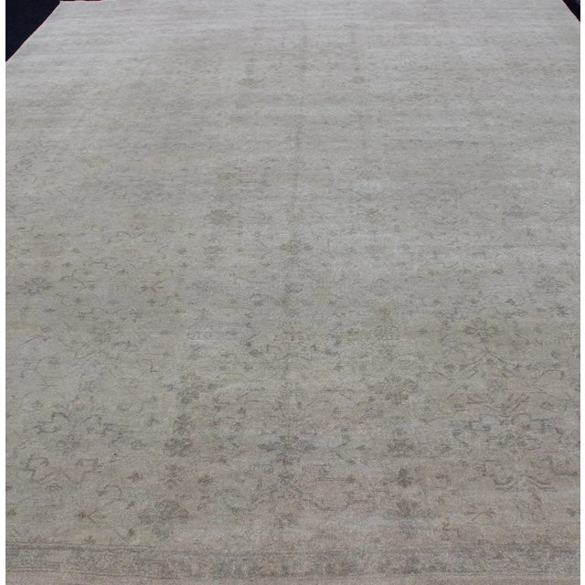 2000 - 2009 Large Transitional Rug With All-Over Design in Tan, Gray, Silver, Light Taupe For Sale - Image 5 of 13