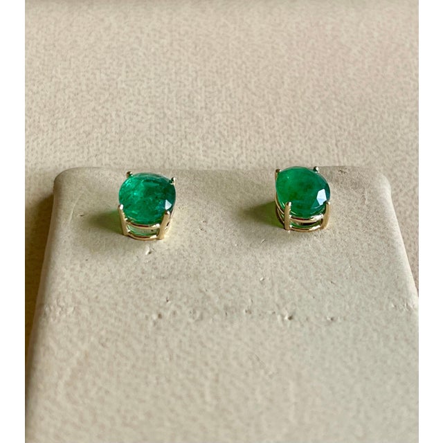 Emerald 3 Carat Oval Natural Emerald Stud Post Earrings 14 Karat Yellow Gold For Sale - Image 8 of 18
