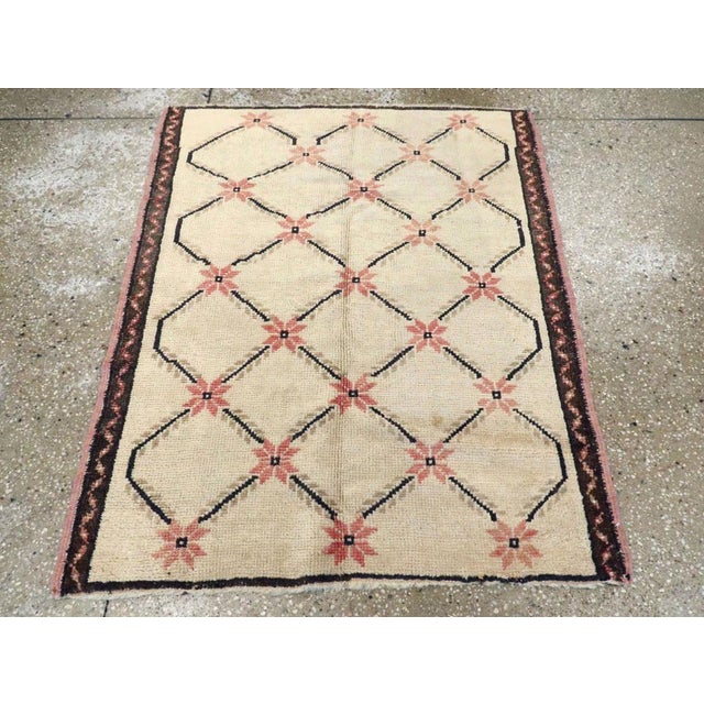 Rustic Galerie Shabab Collection Mid-20th Century Turkish Anatolian Rug For Sale - Image 3 of 7