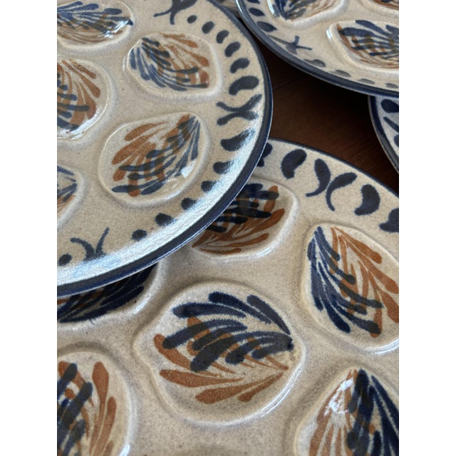Discover this magnificent set of 6 earthenware oyster plates, featuring a rustic design and hand-painted. These plates...