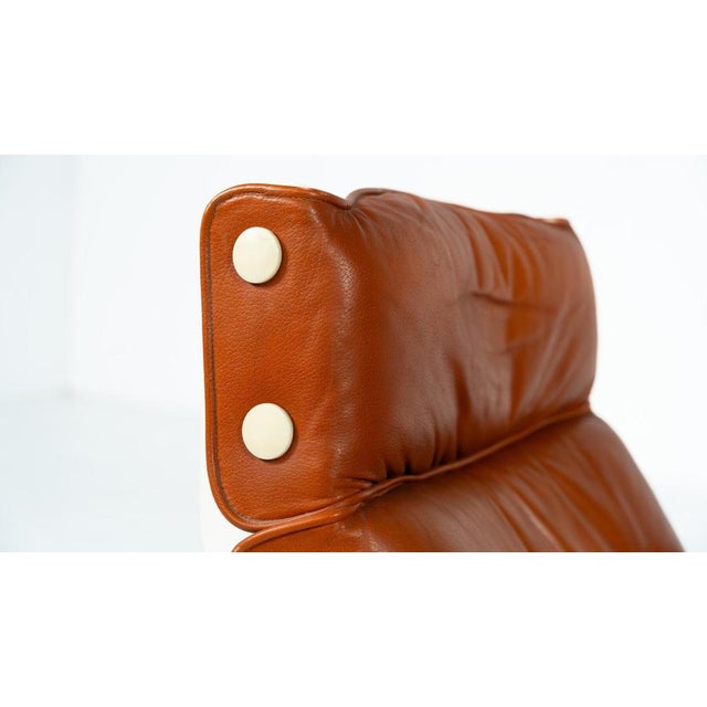 Canada P110 Armchair attributed to Osvaldo Borsani for Tecno, 1960s For Sale - Image 11 of 16