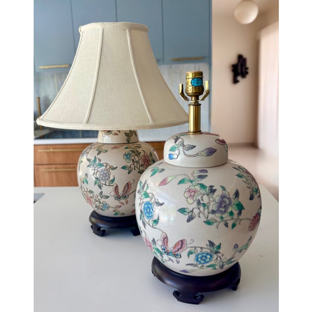 This lovely set of vintage Chinese-style ceramic ginger jar lamps will add the perfect finishing touch to your decor....