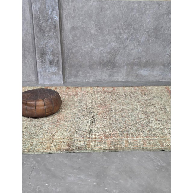 1980s Handmade Faded Berber Wool Rug - 10 X 6.4 Ft For Sale - Image 9 of 9