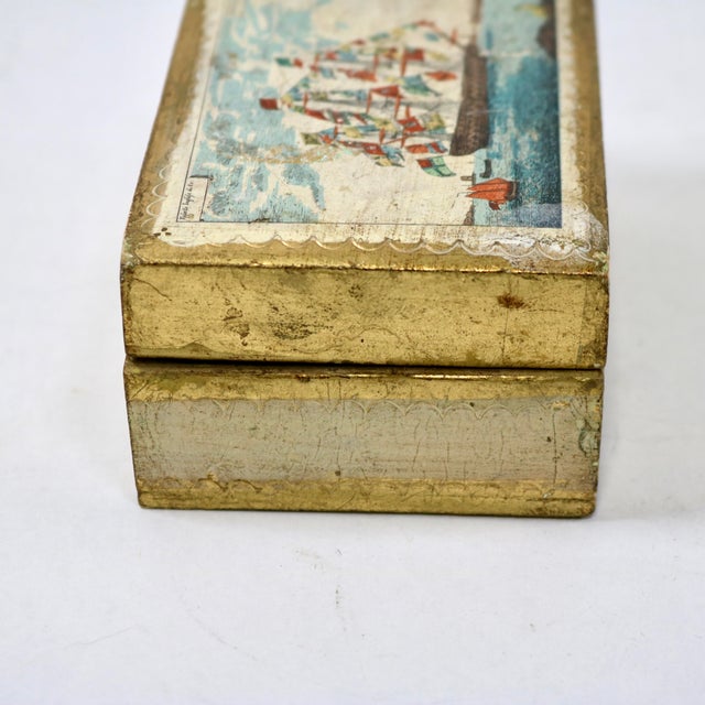 Early 20th Century Early 20th Century Florentia King's Ship Dressed With Flags of Different Nations Decoupage Gilded Wooden Box For Sale - Image 5 of 15