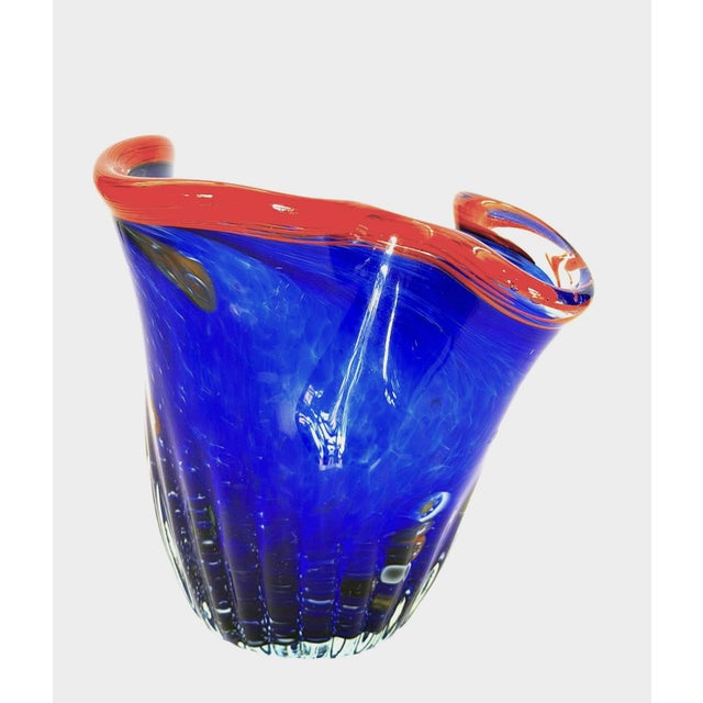 2010s Charming Hand-Blown Small Ruffled Blue Handkerchief Vase With Red Rim in the Style of Dave Chihuly For Sale - Image 5 of 14