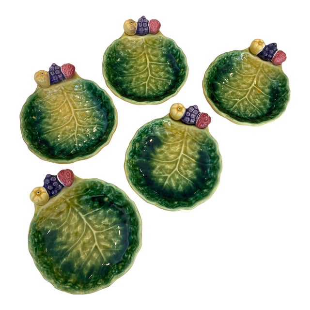 1980s Vintage Hand-Painted Ceramic Cabbage Majolica Style Japanese Bowls/Plates -Set of 5 For Sale