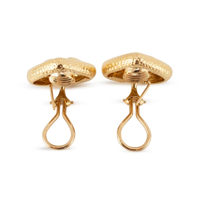 Vintage David Webb 18k Yellow Gold Hammered Clip on Earrings, A Pair For Sale In Houston - Image 6 of 8