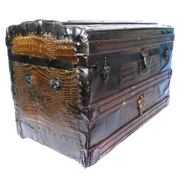 American Antique Alligator Skin Design Metal, & Oak Slats Camelback Domed, Wheeled Steamer Trunk For Sale - Image 3 of 11