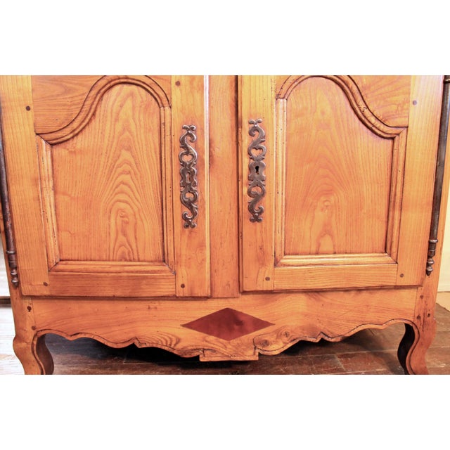 Small French Provincial Elm Cabinet, 19th Century For Sale - Image 9 of 14