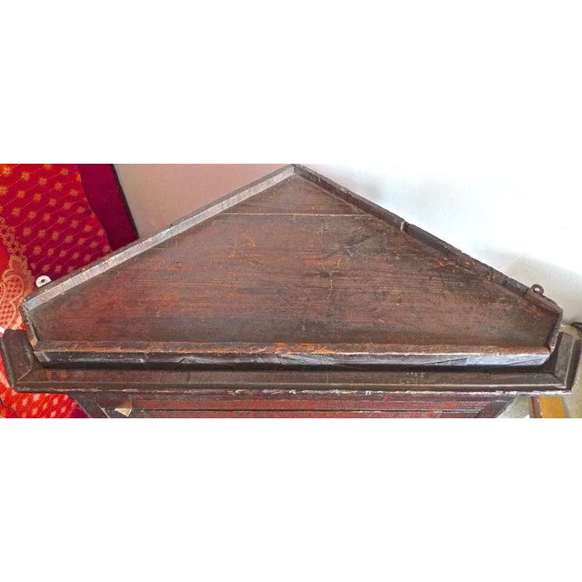 English English 18th Century Oak Corner Wall Cabinet With Small Inlay and Two Shelves For Sale - Image 3 of 13