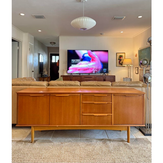 A Classic Mid Century Modern Sideboard by Morris of Glasgow, Made in Scotland, Circa 1960s, Attributed For Sale In Houston - Image 6 of 11