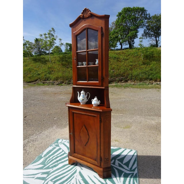 Hollywood Regency Vintage Glass Corner Display Cabinet, 1980s For Sale - Image 3 of 18