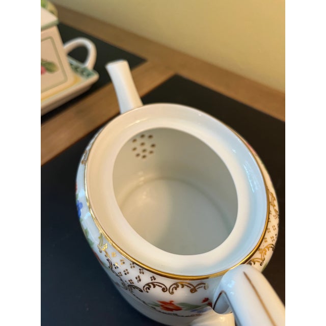 White Rosenthal Floral Pattern Tea Pot Vintage For Sale - Image 8 of 12