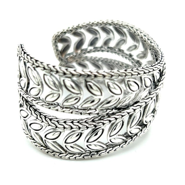1990s 1990s John Hardy Estate Cuff Bangle 7.5" Sterling Silver For Sale - Image 5 of 6