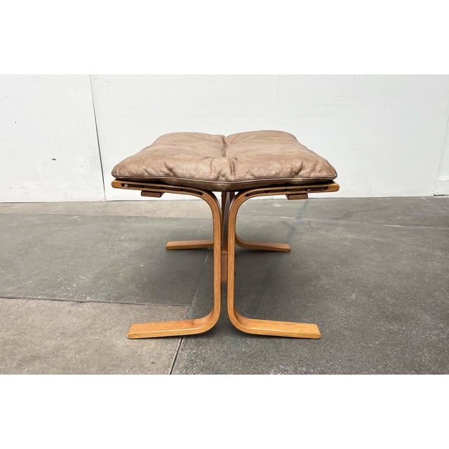 1960s Mid-Century Modern Norwegian Siesta Ottoman in Leather by Ingmar Relling for Westnofa, 1960s For Sale - Image 5 of 18
