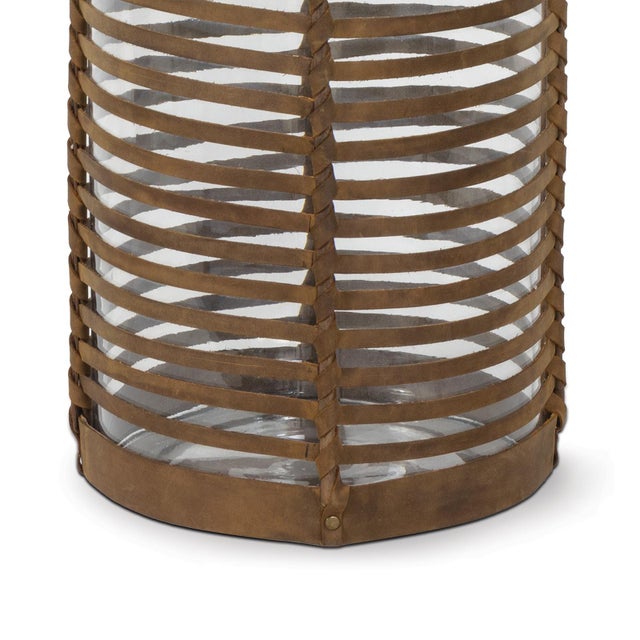 Regina Andrew Finn Leather Hurricane, Large For Sale In Detroit - Image 6 of 7