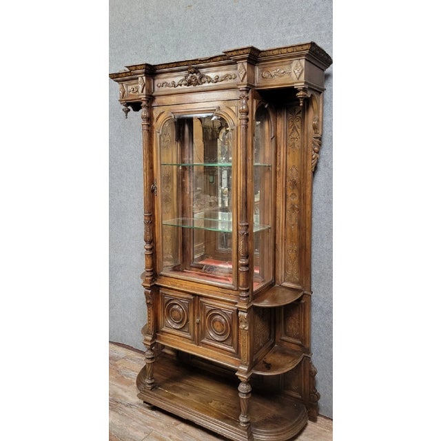 Renaissance-Style Bookcase in Carved Oak, 1850, in Good conditions. Designed before 1890