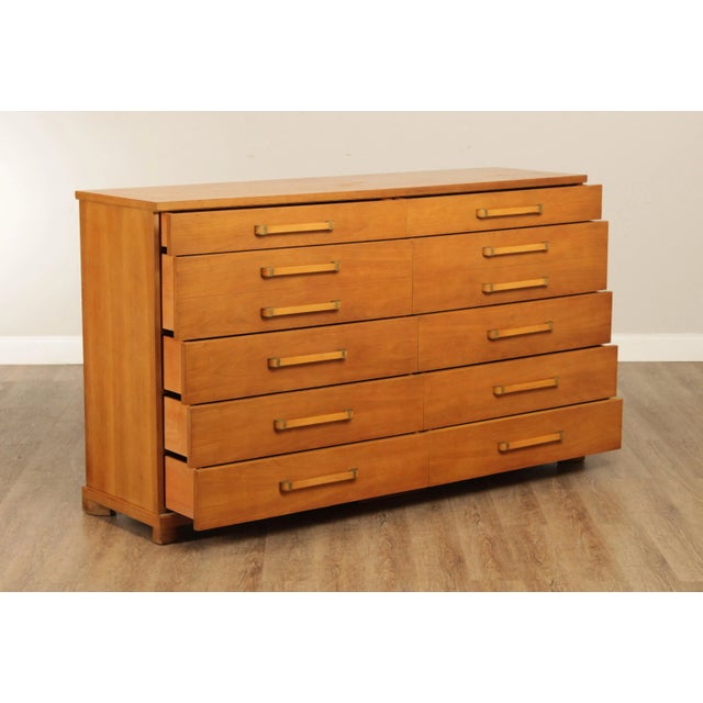 Mid-Century Modern John Widdicomb Mid Century Modern Large 10 Drawer Dresser For Sale - Image 3 of 13