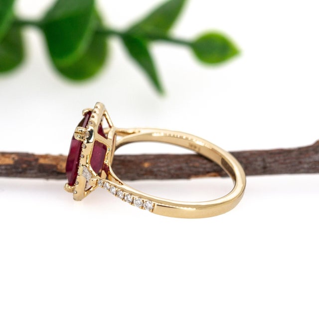 2020s Timeless 2.6cts Madagascar Ruby & Diamond Halo Ring in 14k Solid Gold | Em 9x7mm, Size 6.75 For Sale - Image 5 of 7