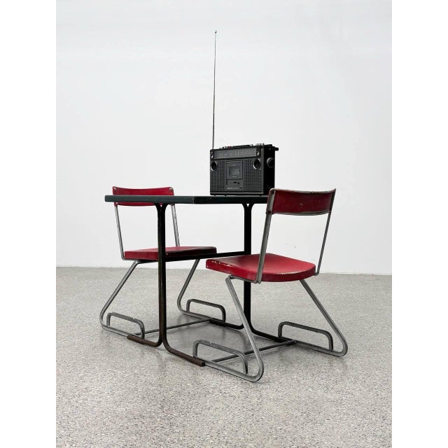 Aluminum Chairs with Table by Cindy Crawford-Steiger for Embru, Set of 3 For Sale - Image 3 of 18