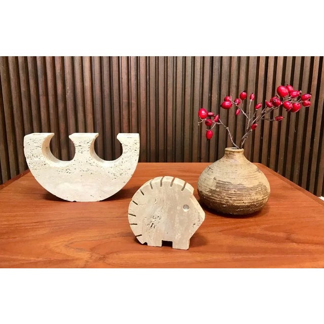 Italian Brutalist Travertine Hedgehog Figurines or Table Sculptures from Fratelli Mannelli, 1970s, Set of 2 For Sale - Image 18 of 18