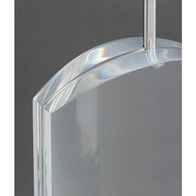 Modern Clear Acrylic and Chrome Table Lamps, Pair For Sale In New York - Image 6 of 8