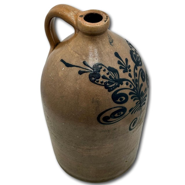 Great Mid 1800s Antique American 2 Galllon Stoneware Jug With Bold Artiscally Hand Decorated Navy Blue Flower Design For Sale - Image 4 of 18