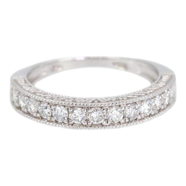 14k (585) White Gold Natural Diamond Engraved Band Ring, Size 9 For Sale