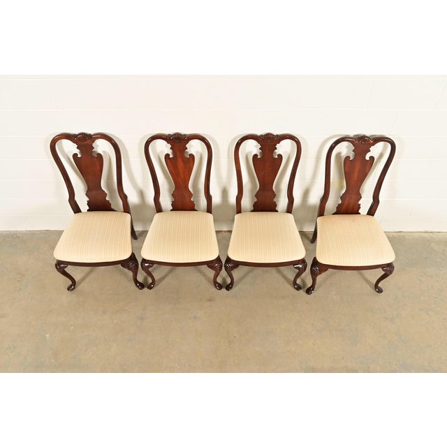 1980s Thomasville Queen Anne Carved Solid Mahogany Dining Chairs, Set of Four For Sale - Image 5 of 13