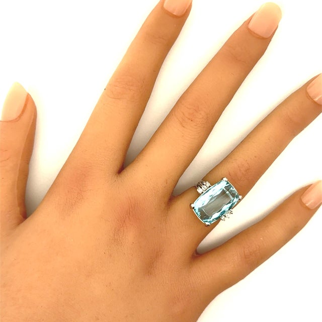10.25 Carat Aquamarine Diamond Platinum Ring, Size 4.75 For Sale In Los Angeles - Image 6 of 6