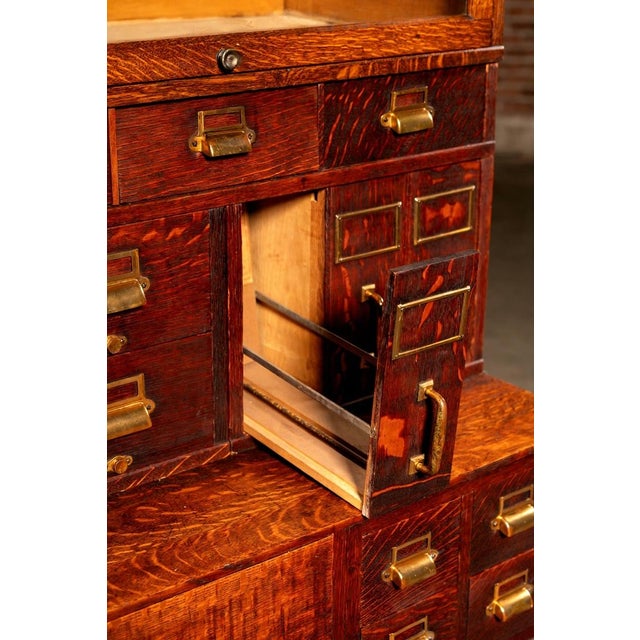 Early 20th Century Modular Oak Barrister Cabinet by Yawman & Erbe For Sale In Chicago - Image 6 of 11