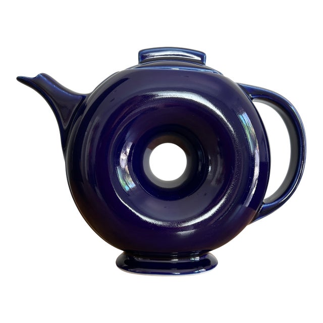 1950’s Hall China Company Made in the Usa Impeccable Iconic Vintage Cobalt Blue Doughnut Novelty Teapot For Sale
