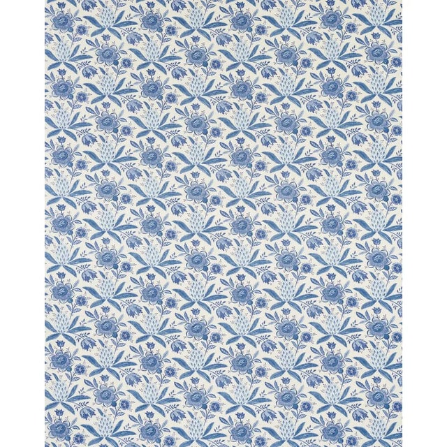 Inspired by a turn-of-the-18th-century French chintz, Lafayette Botanical features an exuberant flower and pineapple print...