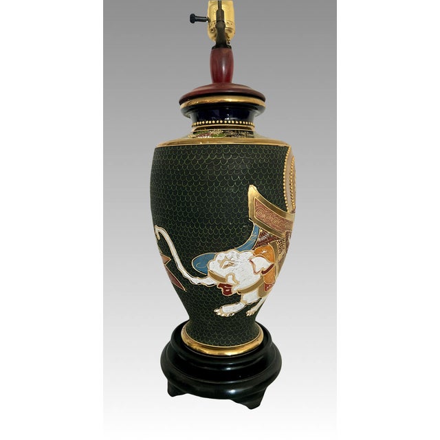 Large Japanese Satsuma 'Moriage' Black and Gold Kannon Table Lamp, Signed For Sale - Image 4 of 12