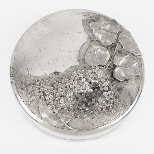 Silver Albert Chezal Art Nouveau Pewter Box with Lilac Decor, France circa 1910 For Sale - Image 8 of 16