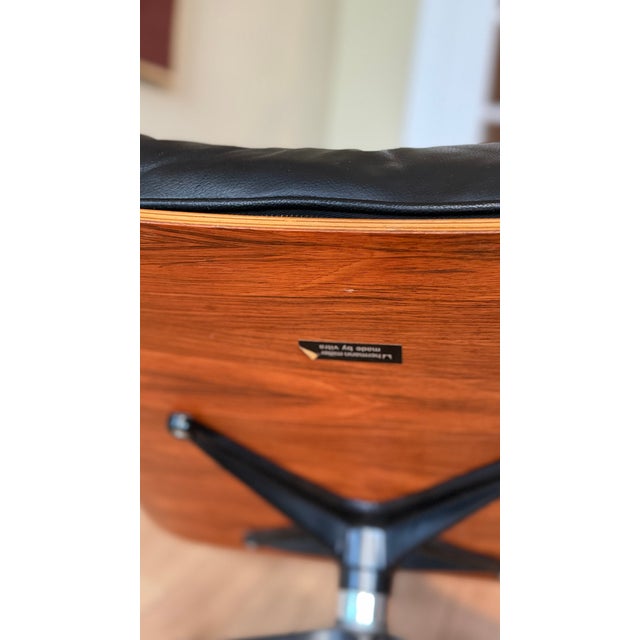 Set of Lounge Chair & Ottoman by Charles & Ray Eames for Herman Miller & Vitra, Set of 2 For Sale - Image 9 of 18