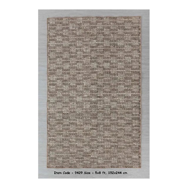 White Wool Jute Hand Woven Rug - 5x7 Ft. For Sale