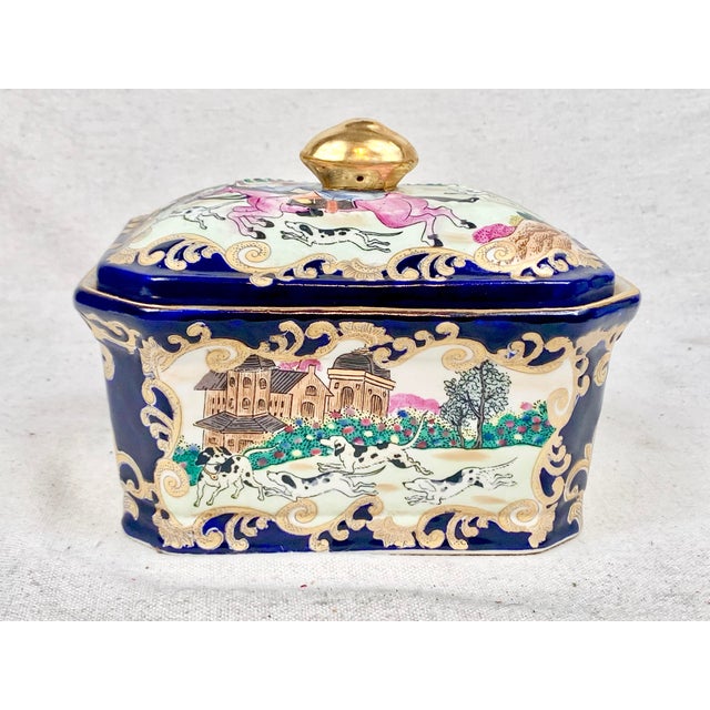 Blue Vintage Lidded Chinoiserie Box For Sale - Image 8 of 8
