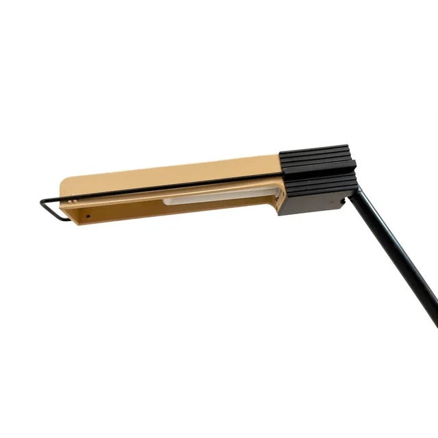 Table Lamp by Ernesto Gismondi for Artemide, 1983 For Sale - Image 3 of 4