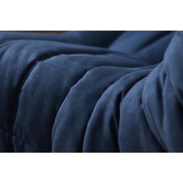 Blue Microfiber Togo Living Room by Michel Ducaroy for Ligne Roset, 1970, Set of 5 For Sale - Image 9 of 17