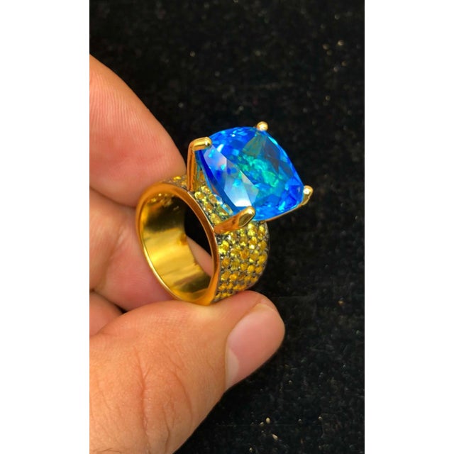Bochic "Orient" Yellow Sapphire & Blue Topaz Ring Set In 18K Gold & Silver For Sale - Image 9 of 12