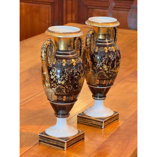Pair of 19th Century Old Paris Urns With Gilt Decoration For Sale - Image 4 of 11