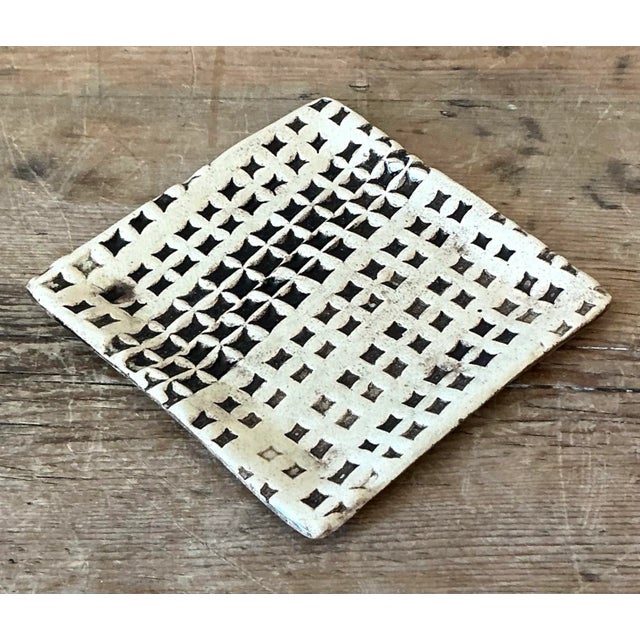 Vintage Boho Studio Pottery Plate For Sale In West Palm - Image 6 of 6