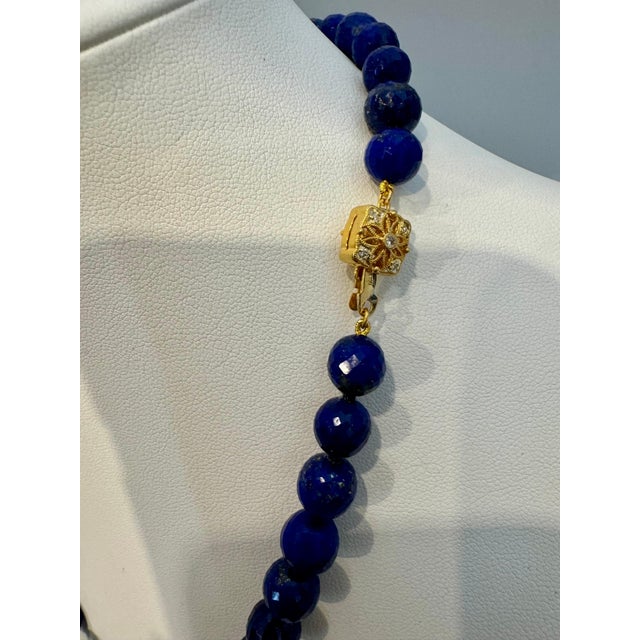 Vintage Lapis Lazuli Single Strand Necklace with Diamond & 18 Karat Yellow Gold For Sale - Image 9 of 18
