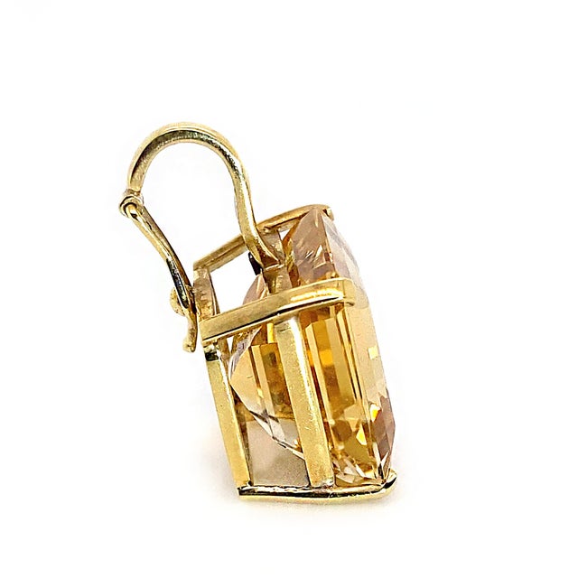 Vintage Ajd Large Square Citrine in 18k Yellow Gold Pendant For Sale In Raleigh - Image 6 of 7