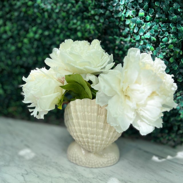 Ivory Vintage Japanese Shell Ceramic Vase or Planter in Ivory Crackle Glaze For Sale - Image 8 of 9