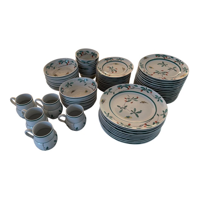 Late 20th Century Mottahedeh Famille Verte Dishes - 63 Pieces For Sale