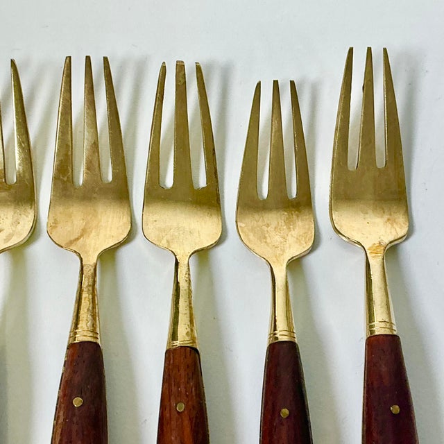 1950s Vintage Hollywood Regency Chinoiserie Appetizer-Dessert Brass & Rosewood Forks - Set of 8 For Sale - Image 6 of 10