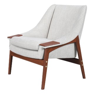 Scandinavian Modern Walnut Armchair Attributed to Folke Ohlsson for Dux For Sale